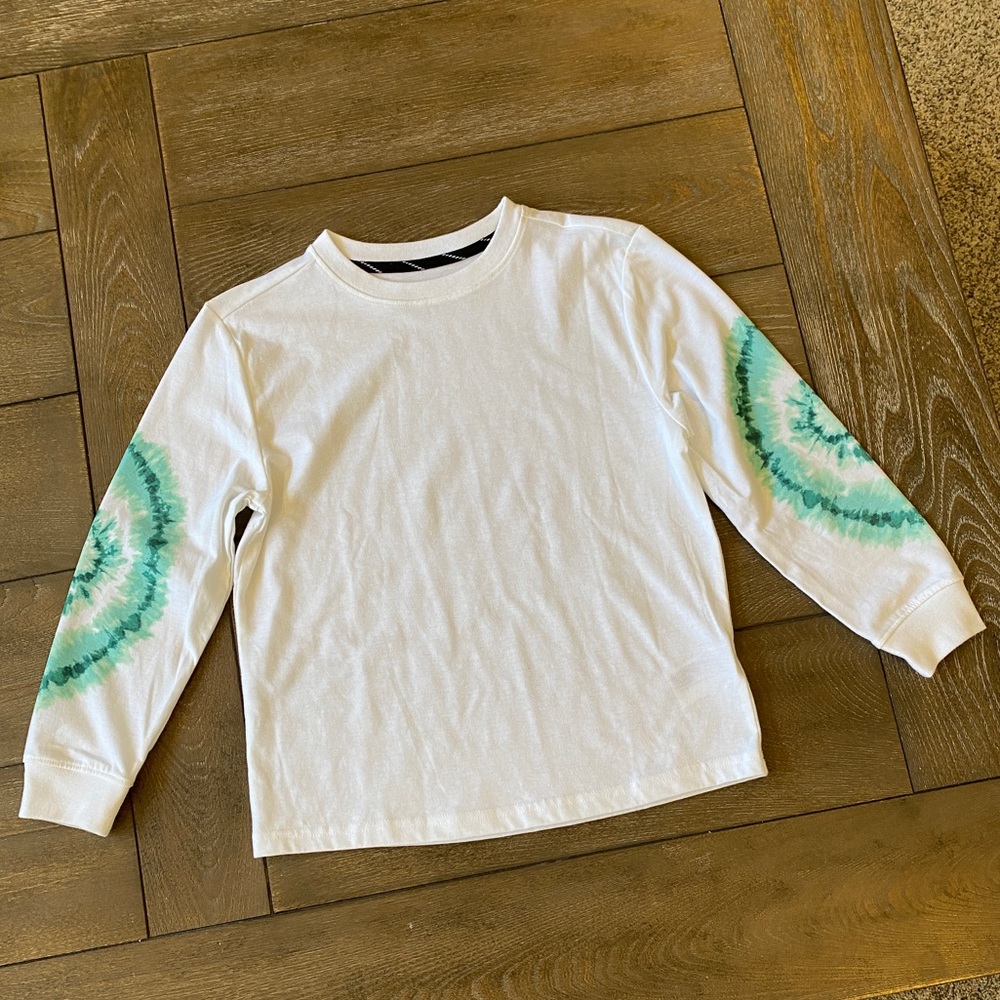 NWOT - Art Class long Sleeve t-shirt
